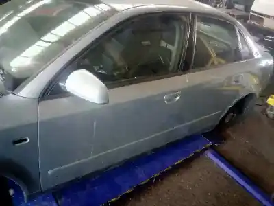 Scrapping Vehicle audi a4 b6 (8e2) 2.0 of the year 2001 powered alt