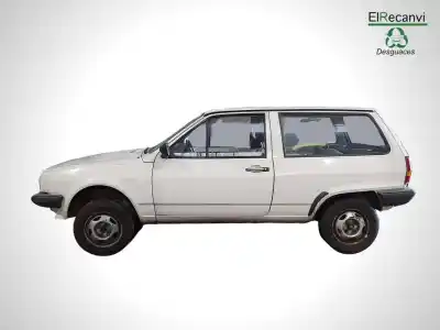 Veículo de Sucata VOLKSWAGEN POLO (867/871/873) Azur Coupe do ano 1986 alimentado HZ