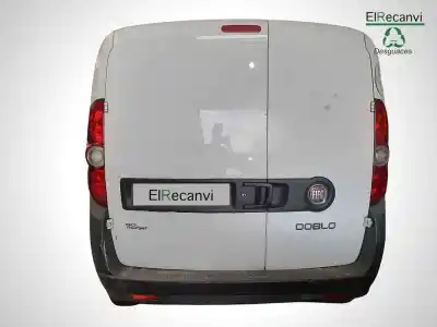 Véhicule à la ferraille fiat doblo active de l'année 2012 alimenté 199a3000