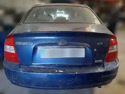 Veículo de Sucata kia cerato 1.5 crdi do ano 2004 alimentado d4fa