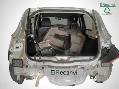 Veículo de Sucata dacia sandero ambiance do ano 2015 alimentado k9k