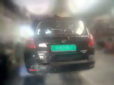 Veículo de Sucata toyota corolla (e12) 2.0 d-4d linea sol berlina do ano 2003 alimentado 1cdftv