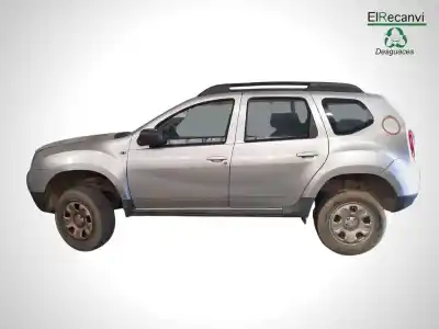 Veículo de Sucata dacia duster laureate 4x2 do ano 2010 alimentado 