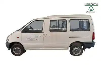 Veicolo di demolizione nissan vanette (c 220) 2.0 diesel dell'anno 1995 alimentato 