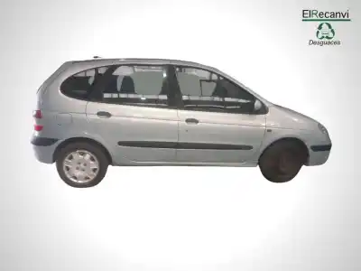 Scrapping Vehicle renault scenic (ja..) 1.9 dci authentique of the year 2001 powered f9q