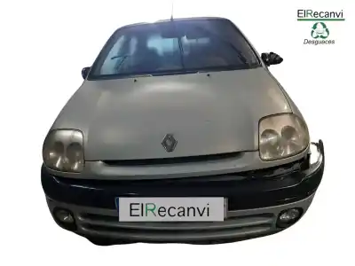 Véhicule à la ferraille renault clio ii fase i (b/cbo) 1.2 de l'année 2000 alimenté d7f