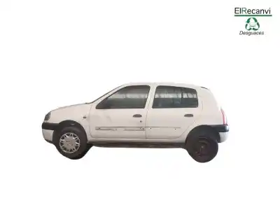 Здавання транспортного засобу renault clio ii fase i (b/cbo) 1.2 року 1998 потужний 