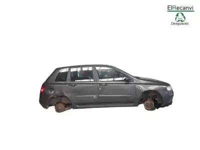 Veículo de Sucata fiat stilo (192) 1.6 16v dynamic (04.2006->) 105 cv / 77 kw do ano 2006 alimentado 192b30