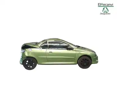 Veicolo di demolizione peugeot 206 cc cc dell'anno 2003 alimentato rfn