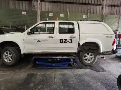 Scrapping Vehicle isuzu d-max crew cab 4wd 136 cv / 100 kw of the year 2009 powered 4jk1tc