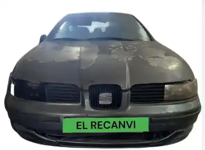 Veículo de Sucata seat toledo (1m2) select do ano 2003 alimentado  Veículo de Sucata seat toledo (1m2) select do ano 2003 alimentado
