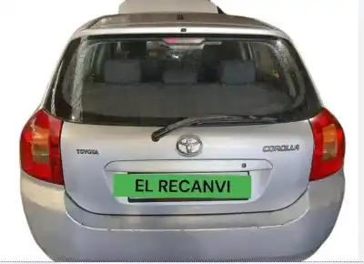 Veículo de Sucata toyota corolla (e12) 2.0 d-4d linea sol berlina do ano 2003 alimentado 1cdftv