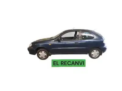 Veículo de Sucata daewoo lanos cool do ano 2002 alimentado a15sms
