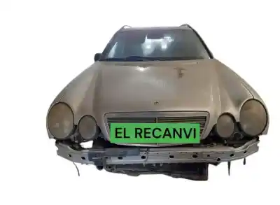 Hurda Aracı MERCEDES CLASE E (W210) FAMILIAR  Yılın 2001 güçlü 
