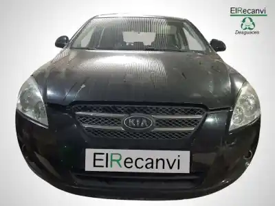 Veículo de Sucata KIA CEE'D FASTBACK (ED) 1.6 CRDI 115 do ano 2007 alimentado D4FB
