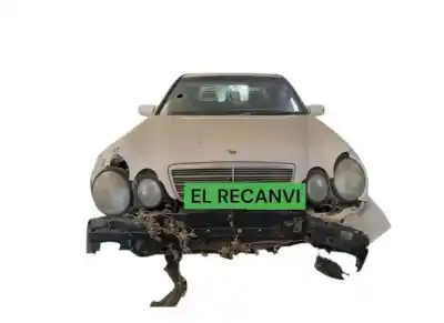 Hurda Aracı MERCEDES CLASE E (W210) BERLINA DIESEL  Yılın 2001 güçlü 