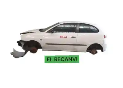 Verschrottungsfahrzeug SEAT IBIZA (6L1)  des Jahres 2001 angetrieben AXR