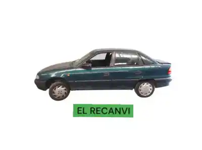 Vehículo de desguace OPEL ASTRA F BERLINA  del año 1998 con motor X16SZR