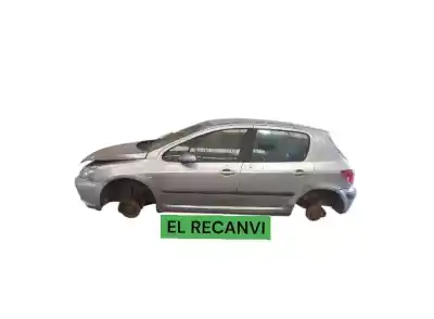 Véhicule à la ferraille PEUGEOT 307 (S1)  de l'année 2002 alimenté RHS