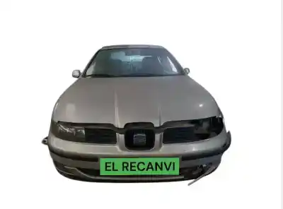 Veículo de Sucata seat toledo (1m2) select do ano 2000 alimentado ahf