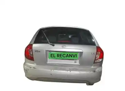Veículo de Sucata kia rio ipanema berlina do ano 2004 alimentado a5d