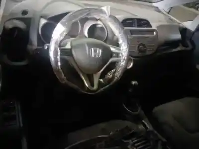 Vehicul casat honda jazz (ge) 1.4 cat al anului 2009 alimentat l13z1