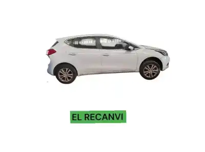 Veículo de Sucata kia cee´d business do ano 2013 alimentado d4fc