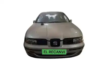 Veicolo di demolizione seat leon (1m1) last edition dell'anno 2001 alimentato azd