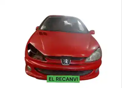 Veículo de Sucata peugeot 206 berlina xs do ano 2003 alimentado nfu