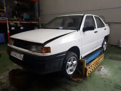 Veículo de Sucata seat toledo (1l) 1.6 i do ano 1991 alimentado 