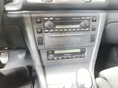 Veículo de Sucata skoda superb (3u4) 2.0 tdi dpf do ano 2007 alimentado bss