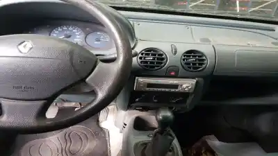 Здавання транспортного засобу renault kangoo (f/kc0) 1.9 diesel 64 cv / 47 kw року 2001 потужний f8q p6