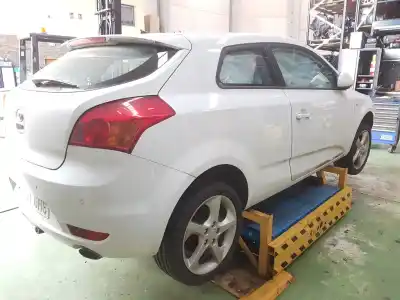 Veículo de Sucata kia pro cee'd (ed) 2.0 crdi 140 do ano 2008 alimentado d4ea