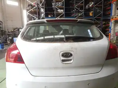 Veículo de Sucata kia pro cee'd (ed) 2.0 crdi 140 do ano 2008 alimentado d4ea