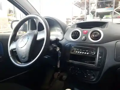 Veículo de Sucata citroen c2 (jm_) 1.4 do ano 2005 alimentado kfv