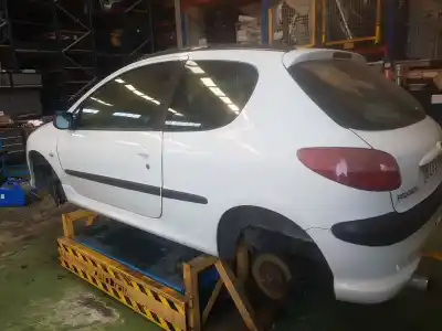 Здавання транспортного засобу peugeot                                            206 berlina                                                                                                                                                                                                                                                gti                                                                                                                                                                                                                                                        року 2001 потужний rfn (ew10j4)