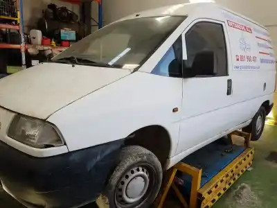 Veicolo di demolizione fiat scudo furgón (220_) 1.9 td dell'anno 1998 alimentato d8b dhx (xud9tf/l)