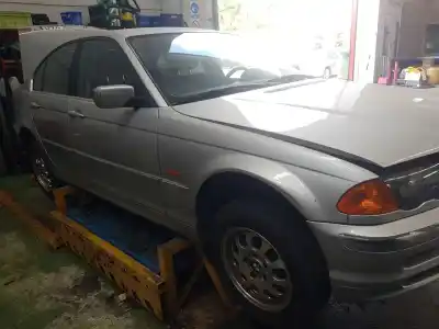 Sloopvoertuig bmw 3 (e46) 320 i van het jaar 2000 aangedreven m52 b20 (206s4)