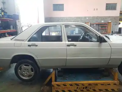 Veículo de Sucata mercedes                                           190 (w201)                                                                                                                                                                                                                                                 e 2.0                                                                                                                                                                                                                                                      do ano 1988 alimentado m 102.962