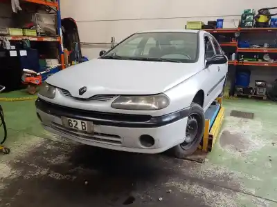 Здавання транспортного засобу RENAULT LAGUNA I (B56_, 556_) 1.6 16V (B568, B561) року 2000 потужний K4M F7