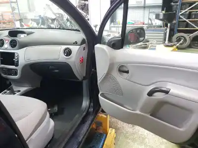 Здавання транспортного засобу citroen c3 1.1 furio року 2003 потужний hfx