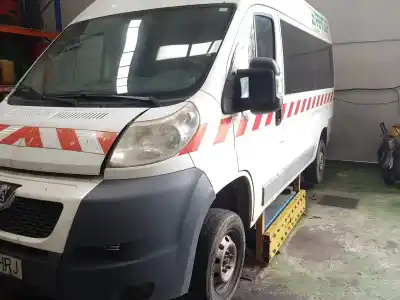 Vehículo de desguace PEUGEOT BOXER CAJA/CHASIS  del año 2013 con motor 4H03