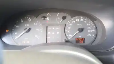 Véhicule à la ferraille RENAULT MEGANE I CLASSIC (LA0/1_)  de l'année 1999 alimenté F8Q 620,F8Q 622,F8Q 624