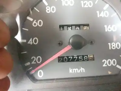 Sloopvoertuig HYUNDAI ACCENT I (X-3)  van het jaar 1999 aangedreven G4EH