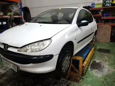 Sloopvoertuig peugeot 206 sw x-line van het jaar 2003 aangedreven kfw
