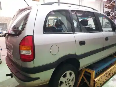 Sloopvoertuig opel zafira a limusina (t98) 2.0 di 16 v (f75) van het jaar 2002 aangedreven y20dth