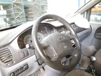 Sloopvoertuig HYUNDAI TRAJET (FO)  van het jaar 2004 aangedreven G4JP