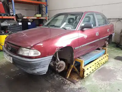 Vehicul casat opel astra f (t92) 1.7 td (f19, m19) al anului 1995 alimentat x 17 dtl