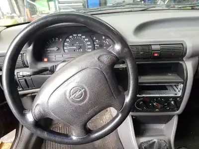 Vehicul casat opel astra f (t92) 1.7 td (f19, m19) al anului 1995 alimentat x 17 dtl