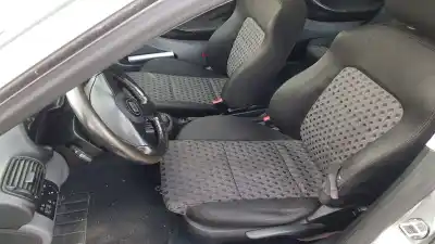 Veicolo di demolizione seat                                               leon (1m1)                                                                                                                                                                                                                                                 1.6 16v                                                                                                                                                                                                                                                    dell'anno 2002 alimentato azd